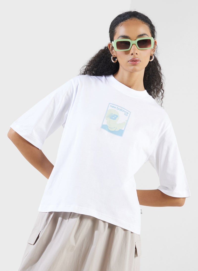 New Balance Athletic Hoop Seasonal T-Shirt - Image 1