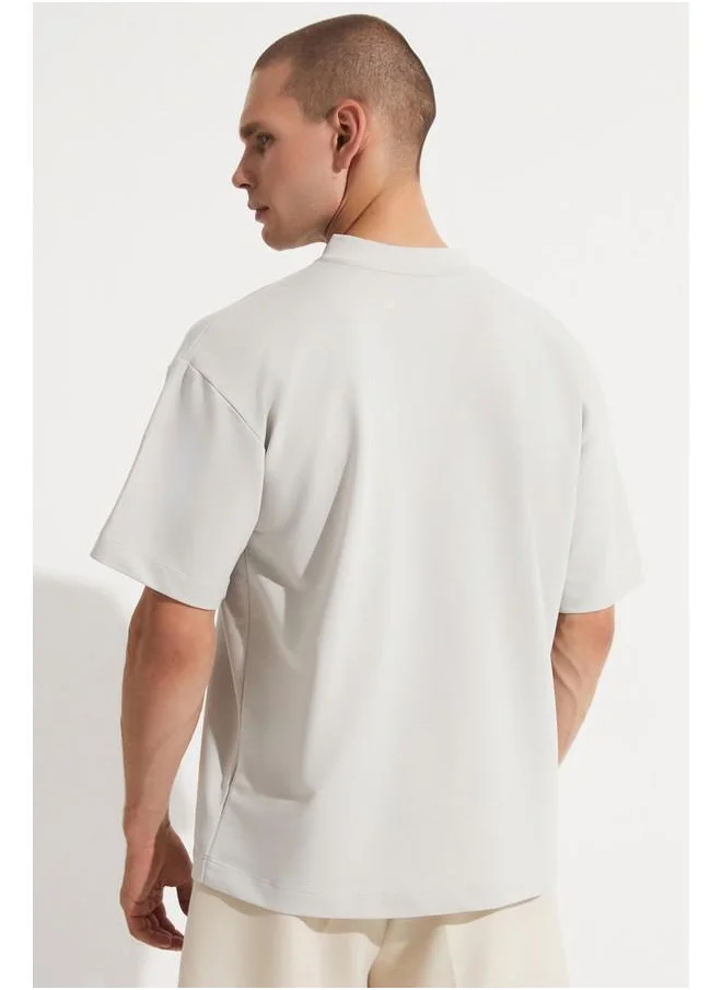 جون June Men Oversize Pattern V-Neck Tshirt Khaki