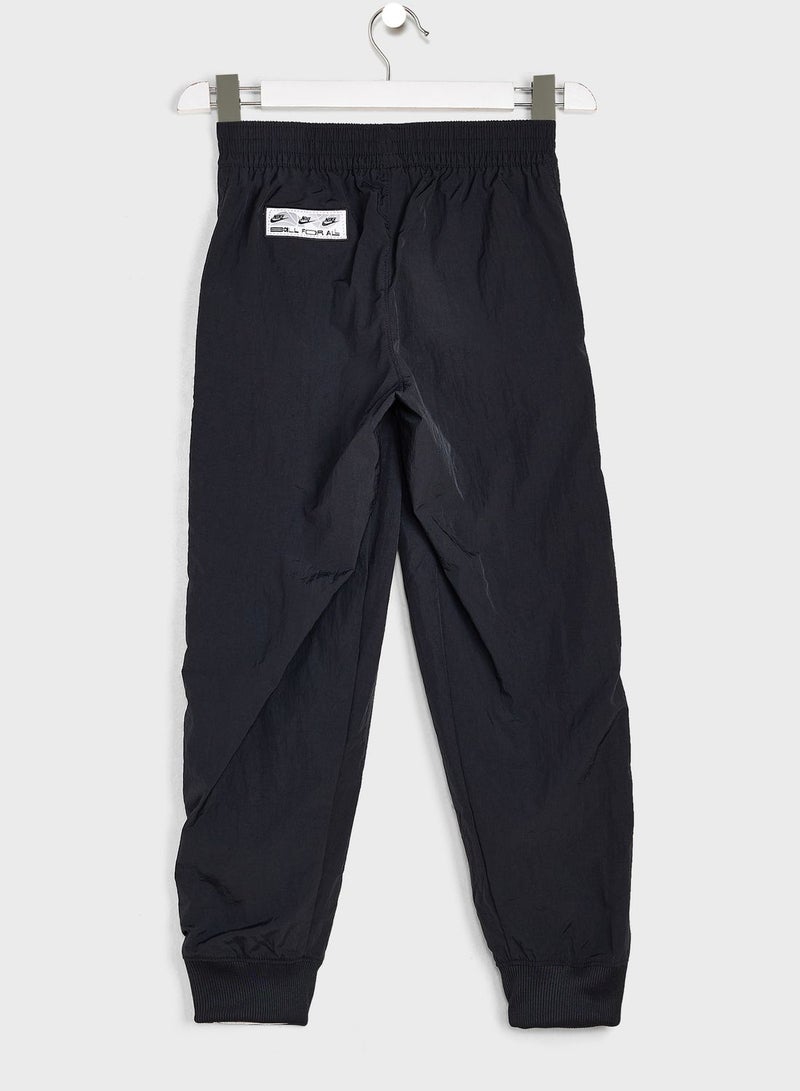 نايكي بنطال رياضي شبابي بشعار الماركة - Image 2