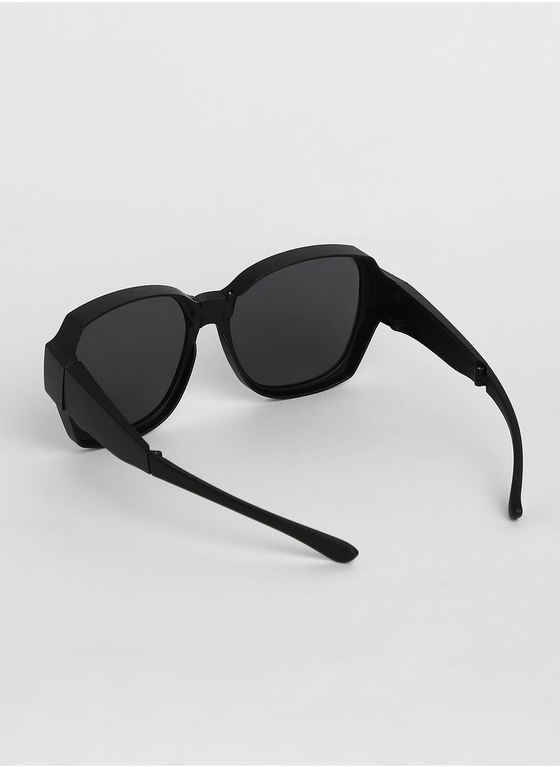 Haute Sauce Haute Sauce Unisex Foldable Oversized Sunglasses For Casual Wear | One-Size | Black Polycarbonate Frame | Black Polarized Lens | Full Rim | Eyewear For Woman & Girls  - Image 4