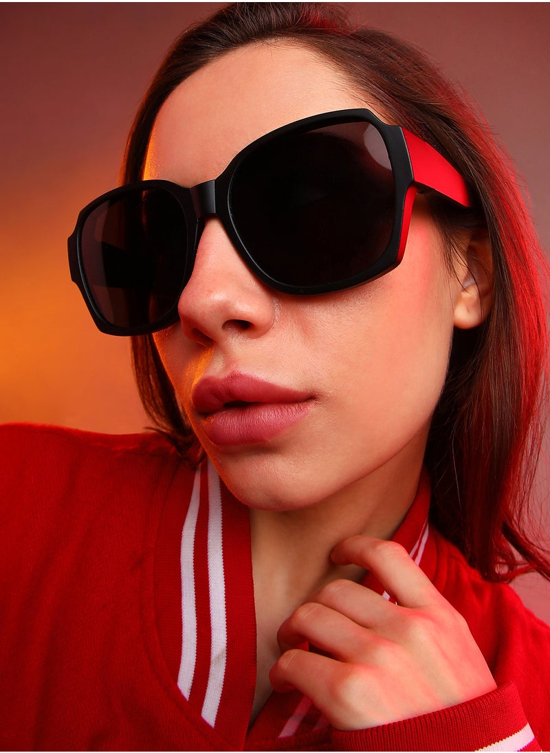 Haute Sauce Haute Sauce Unisex Foldable Oversized Sunglasses For Casual Wear | One-Size | Black Polycarbonate Frame | Black Polarized Lens | Full Rim | Eyewear For Woman & Girls  - Image 3