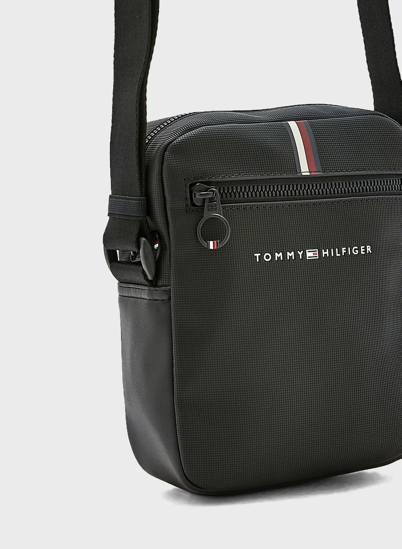 TOMMY JEANS Essential Pique Mini Messenger Bag