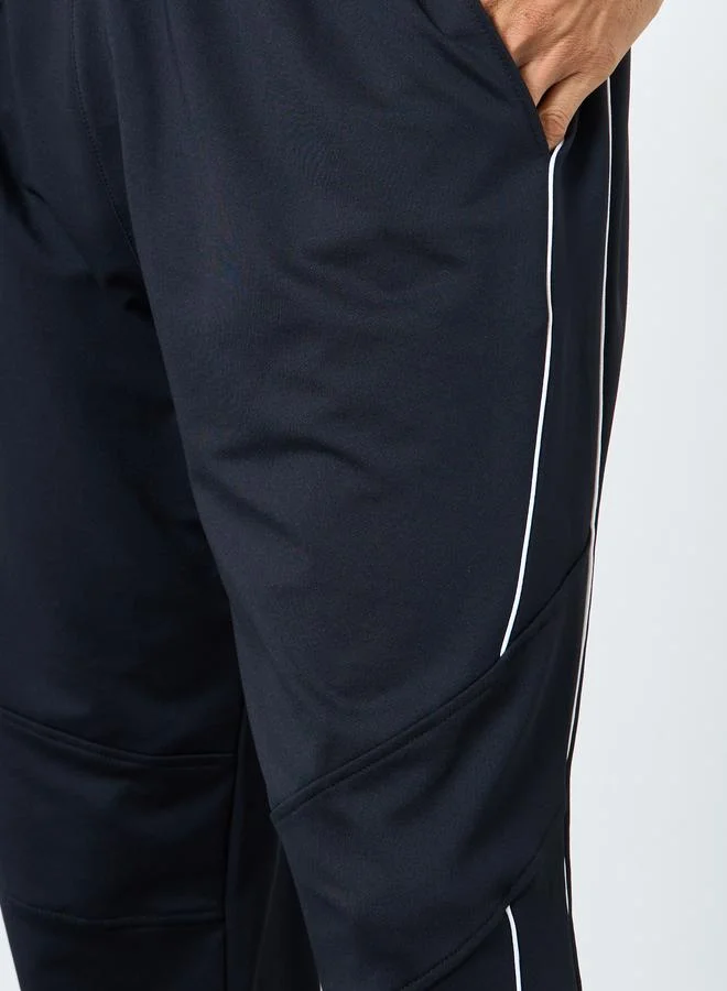 ستايلي اكتيف بنطلون رياضي رجالي أسود من ستايلي بتفاصيل خطوط جانبية