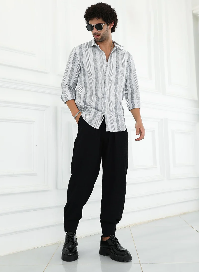 كامبوس سوترا Men's Ash Grey Pincandy-Striped Regular Shirt