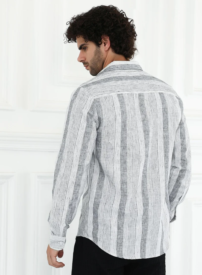 كامبوس سوترا Men's Ash Grey Pincandy-Striped Regular Shirt