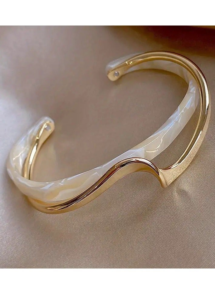 Goolsky سوار كاف من الذهب المطلي بشكل موجي، مجوهرات نسائية بأسلوب بسيط - Image 1