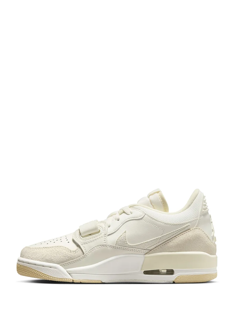 جوردن WMNSAIRJORDANLEGACY312LOW