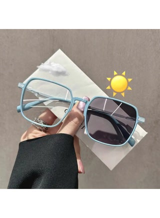 1 PC Women's Fashion Light-Adaptive Color-Changing Fashion Glasses, PC Frame with Transparent Lenses, -Use Retro Party & Everyday Decorative Glasses for Women, Glasses Fashion, Versatile Eyewear, Modern Aesthetic, Durable Eyewear (Includes eyeglass case),sunglasses - view 2
