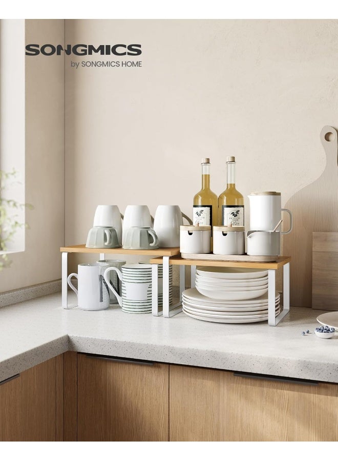 SONGMICS رف التوابل من سونغميكس، مجموعة من 2 منظم رفوف الخزائن، منظم رف المطبخ القابل للتوسيع، حامل التوابل القابل للتكديس، معدني وخشب مصنّع، أبيض وطبيعي - Image 2