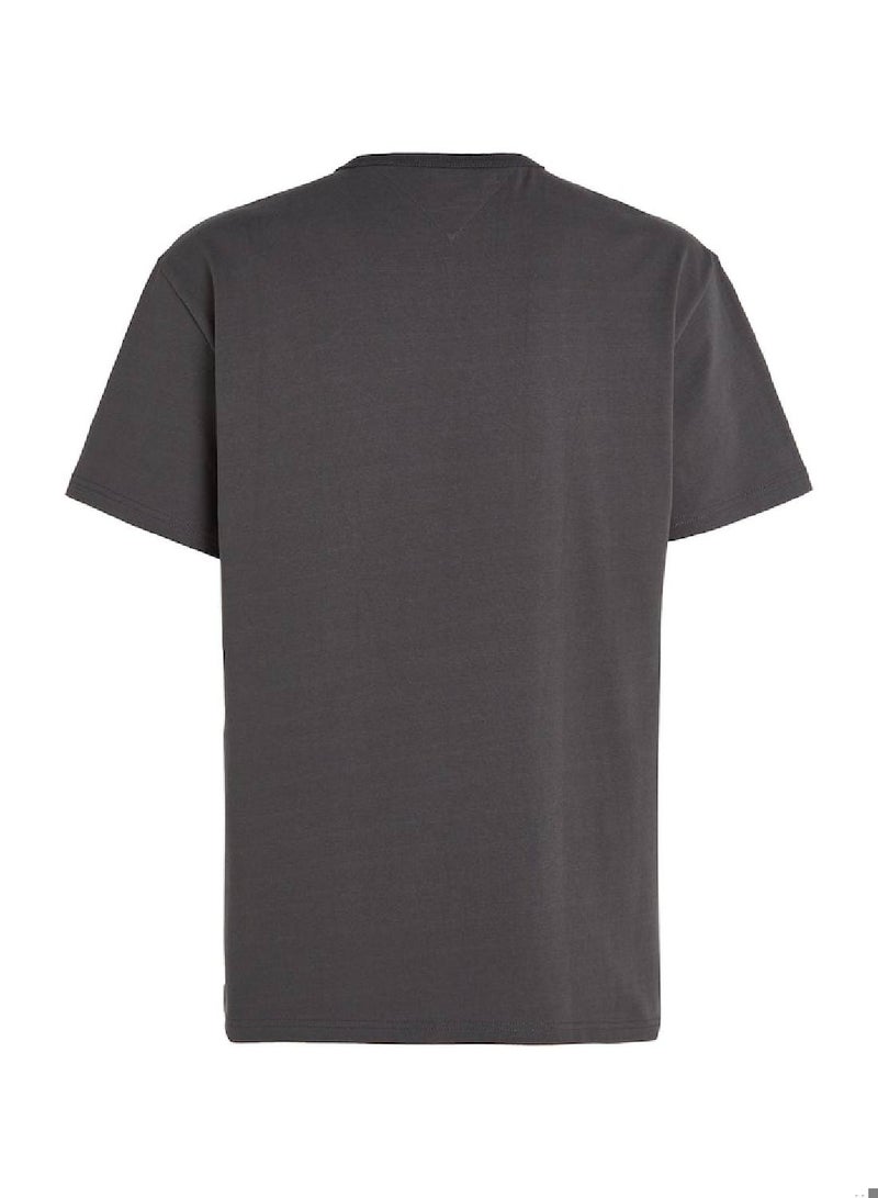 TOMMY JEANS Badge Classic Fit T-Shirt  - Image 4