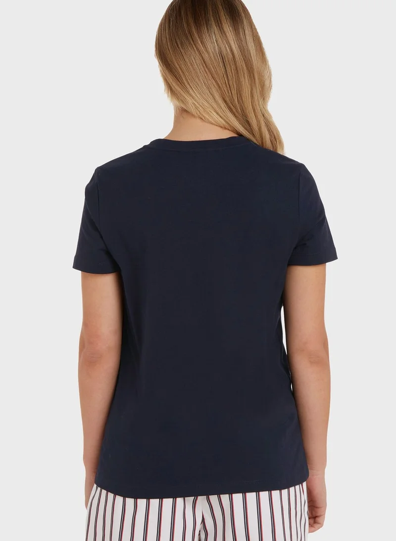 TOMMY HILFIGER Crew Neck Logo T-Shirt
