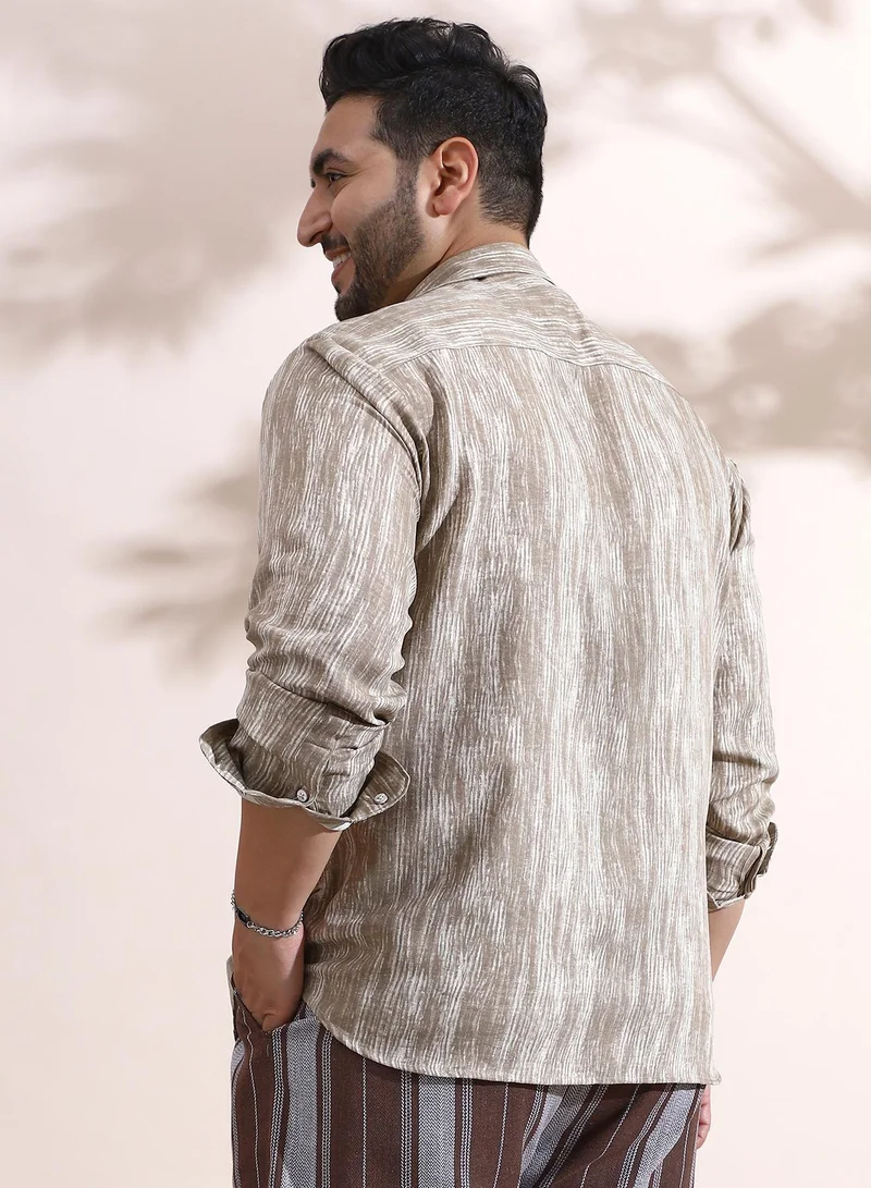 Instafab Plus  Instafab Plus Men's Beige & White Distortion-Weave Shirt For Casual Wear | Spread Collar | Long Cuffed Sleeves | Button Closure | Plus Size Shirt Crafted With Comfort Fit For Everyday Wear for Men | Best Price UAE