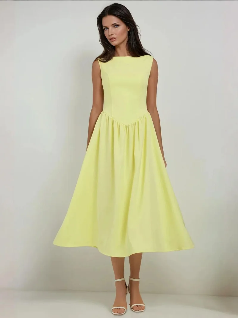 هيكاب فستان ميدي بتصميم حرف  ورقبة دائرية