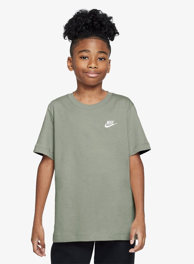 Nike Youth Nsw Futura T-Shirt - Image 1