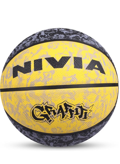 كرة سلة مصبوبة على الجدران | اللون: أسود وأصفر | الحجم: 7 | المادة: مطاط | مناسبة للأسطح الصلبة | مثالية للمستوى المتوسط ​​والتدريب والمنافسة | مخيط آليًا | مثانات البوتيل