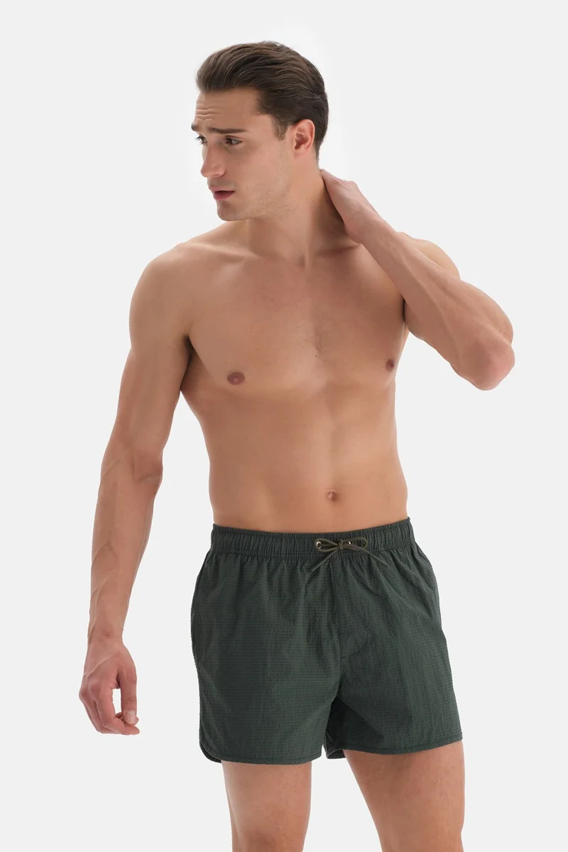 داجي Khaki Plaid Des. Mini Shorts