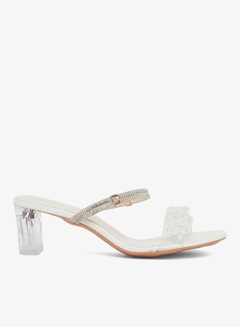 تايك تو صندل بكعب سميك ومزين بالكريستال