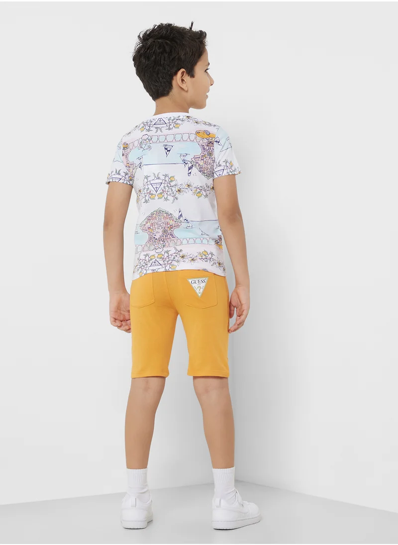 جس Infant Logo T-Shirt & Jersey Shorts Set