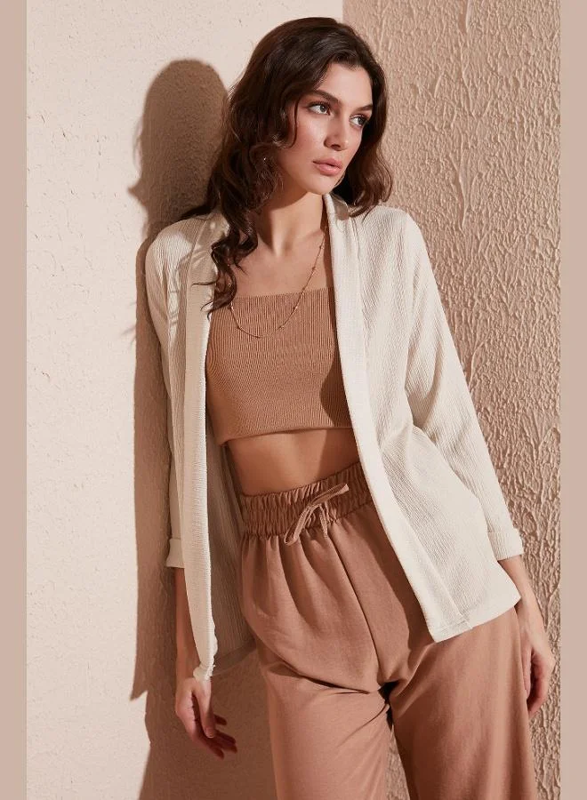 ليلا كارديجان كيمونو ليلا مطوي بياقة وأكمام من قماش السيرساكر للنساء