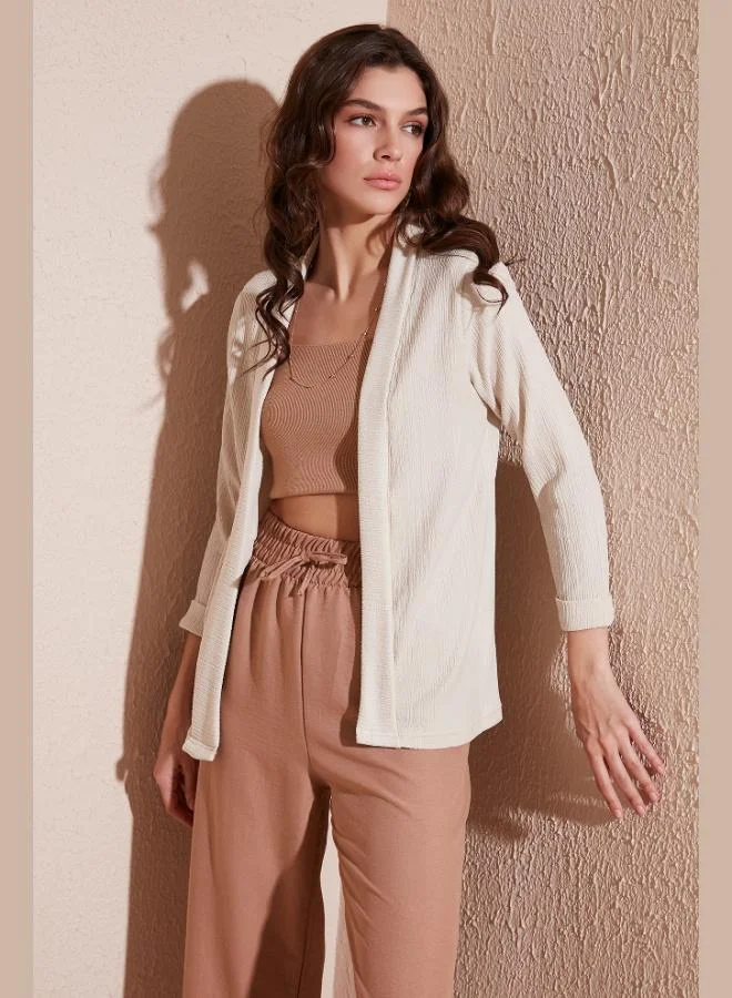 ليلا كارديجان كيمونو ليلا مطوي بياقة وأكمام من قماش السيرساكر للنساء