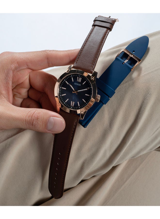 GUESS Leather Analog Wrist Watch GW0630G3 with Navy Silicone Strap - Image 2