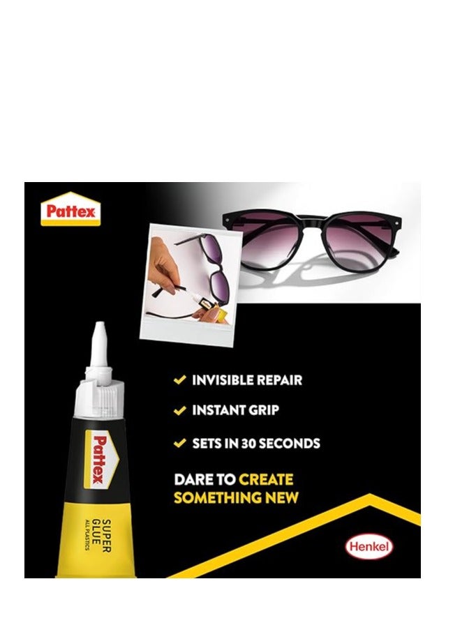 Pattex Super Glue is a superior adhesive for all types of plastic with a fast-drying activator - instant and permanent bonding power. Includes an activator to speed up the bonding process and increase strength. Easy and precise application thanks to the thin nozzle. Provides a strong, clear, and invisible bond. Ideal for toys, household items, and automotive plastic parts. - Image 3
