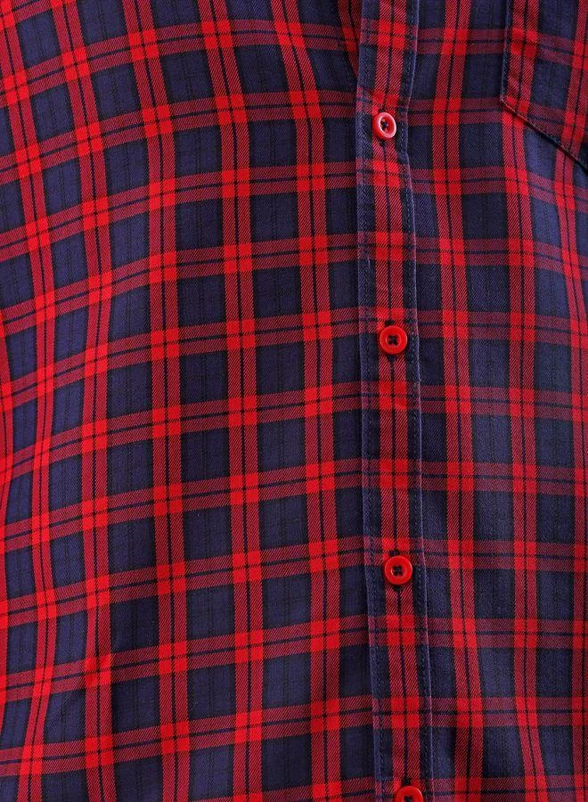The Indian Garage Co Men Slim Fit Checkered Full Sleeves Cutaway Collar Casual Shirt