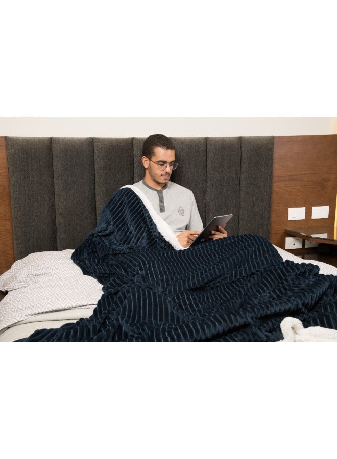 Mintra Blanket Double Sided Sherpa & Strip Soft Flannel Navy 220x240 - Image 5