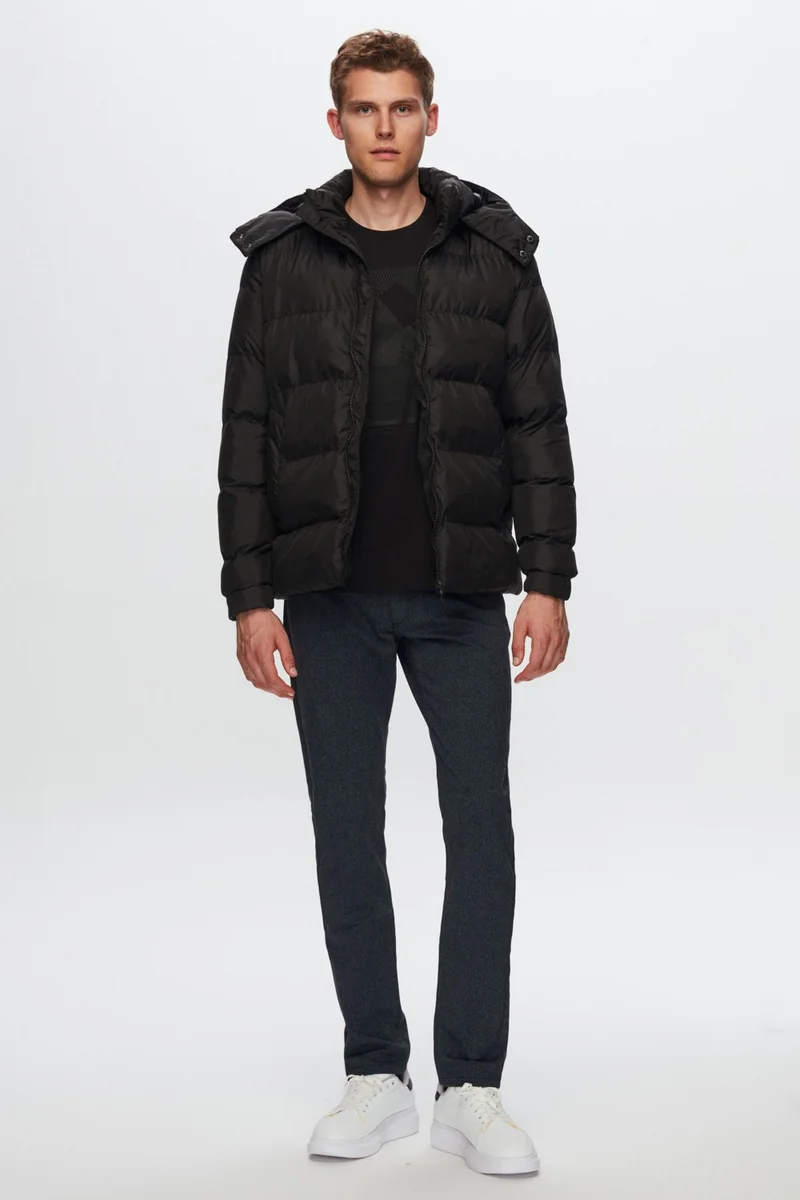 D'S DAMAT Regular Fit Black Windproof Dense Fiber Filled Warm Removable Hooded Winter Coat 1HF07ORT09020