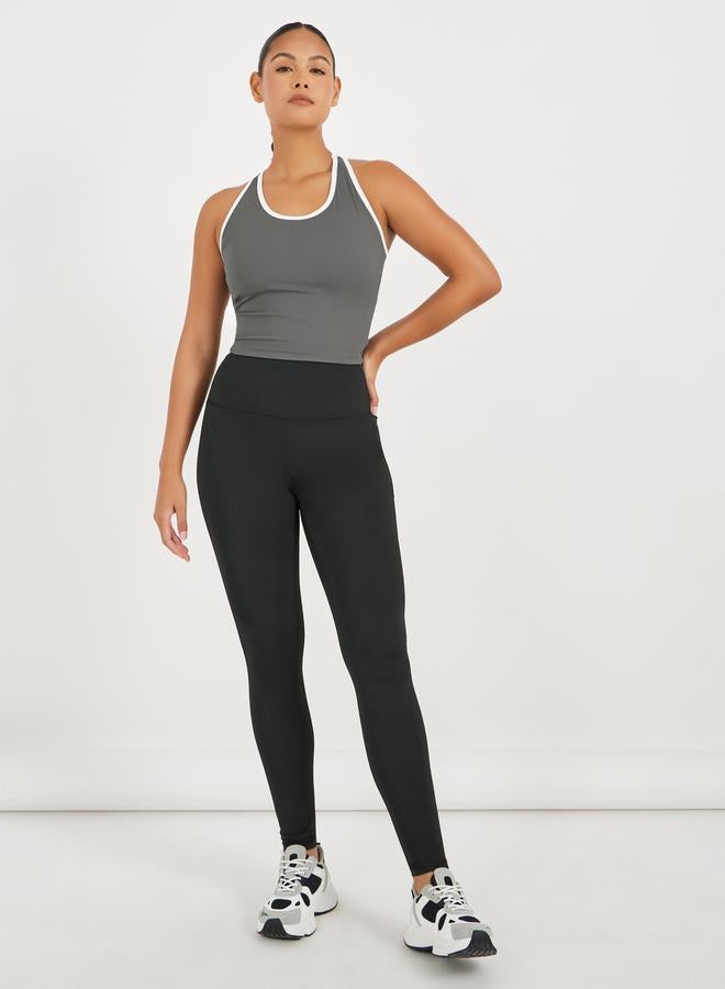Styli Ribbed Racerback Longline Sports Bra with Contrast Piping - Image 2