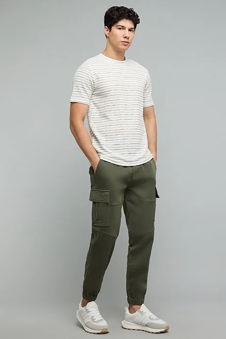 R&b Solid Cargo Jeans with Button Closure