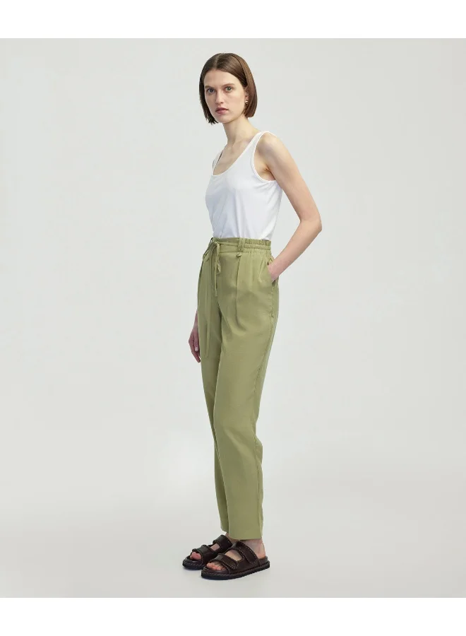 Carrot Fit Trousers With Drawstring