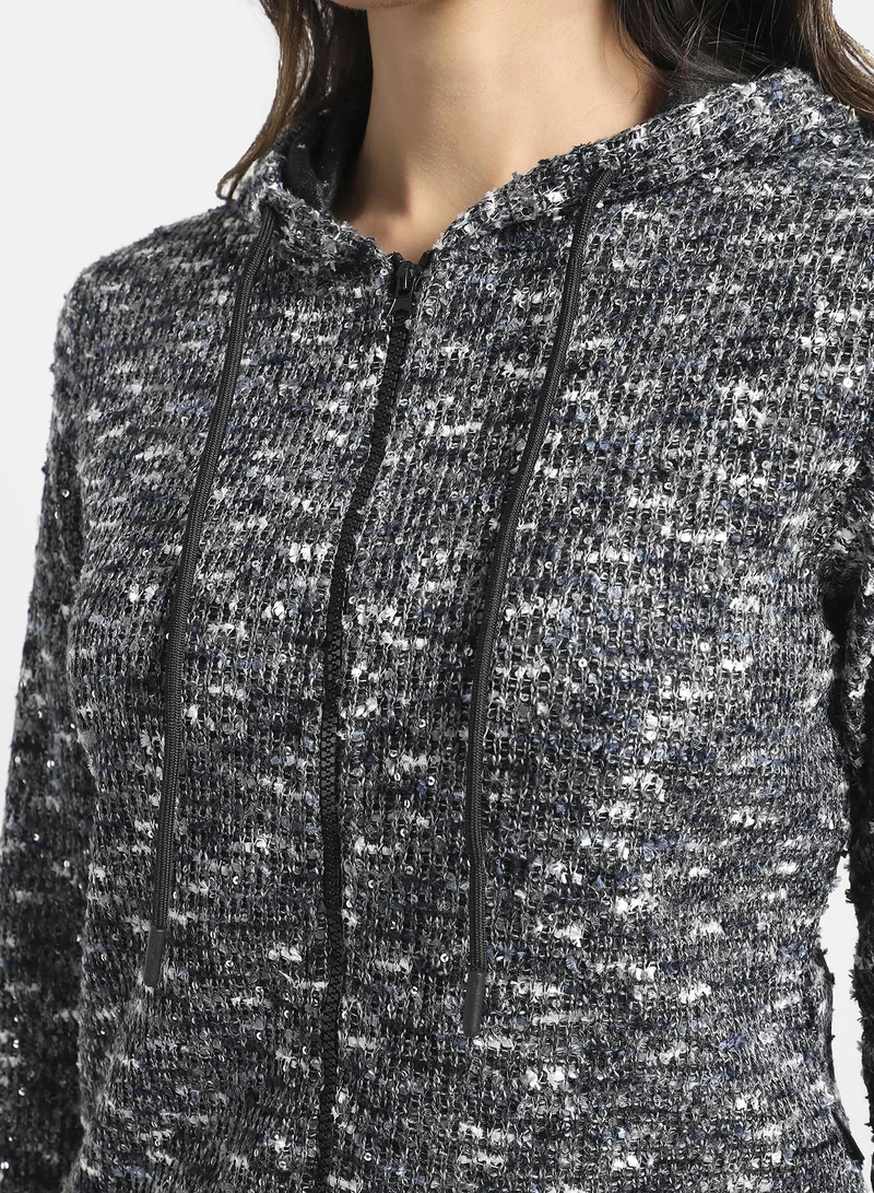 Campus Sutra Women's Charcoal Grey Textured Hoodie With Zip-Closure