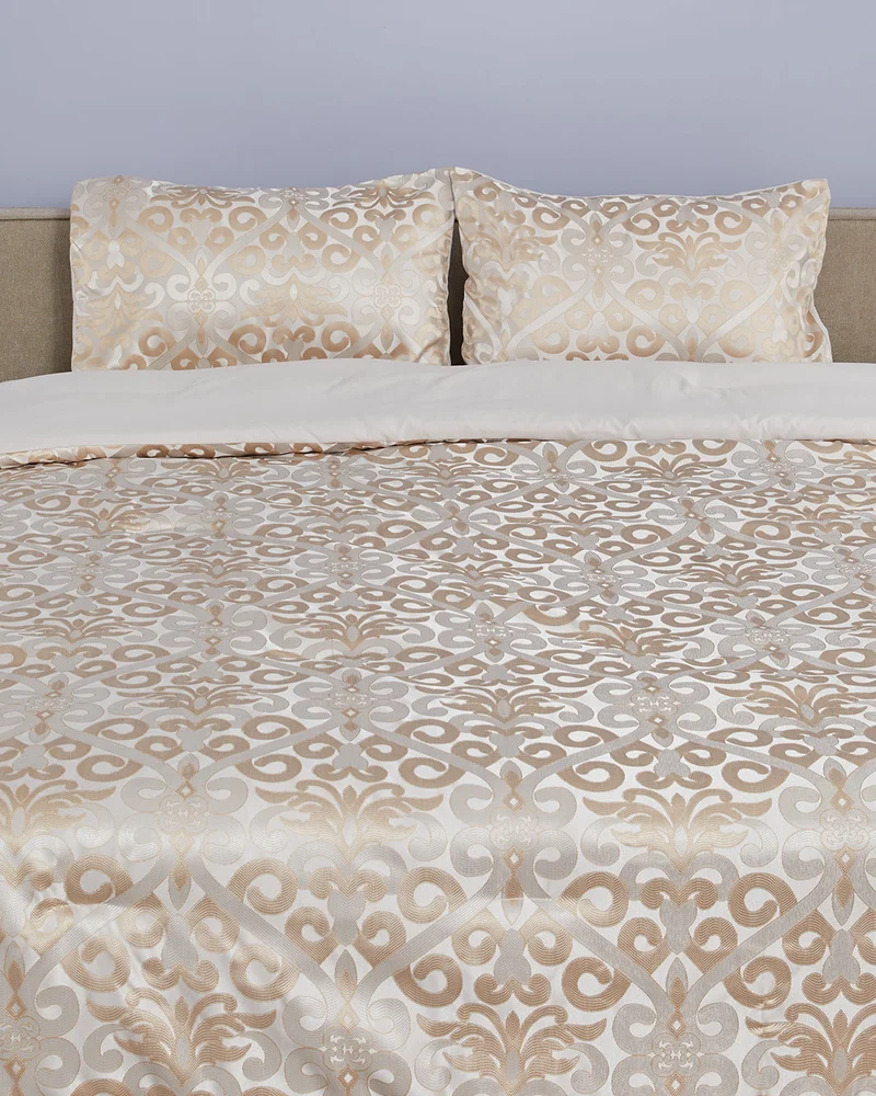 REDTAG Gold 3 Piece Luxury Jacquard Comforter Set (260 x 240 cm)