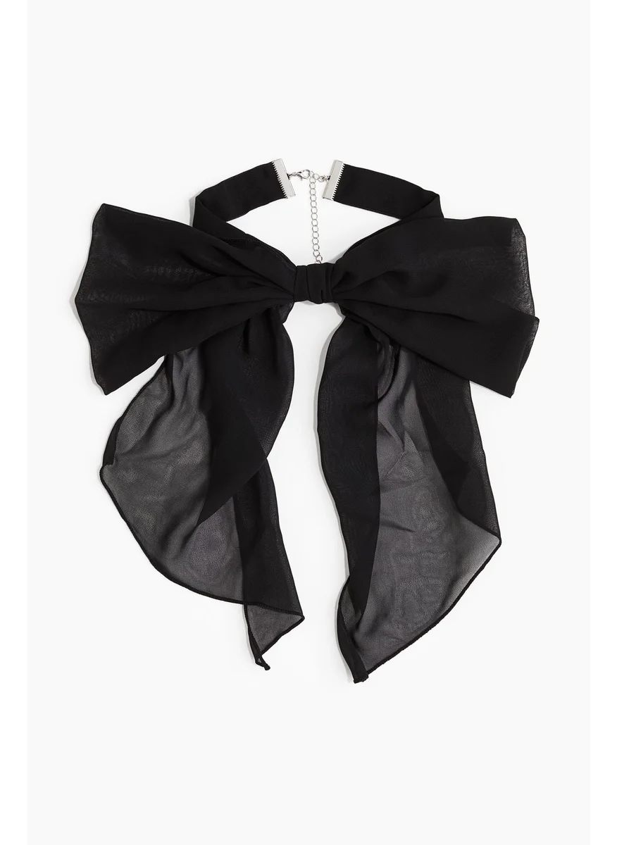 اتش اند ام Bow Necklace
