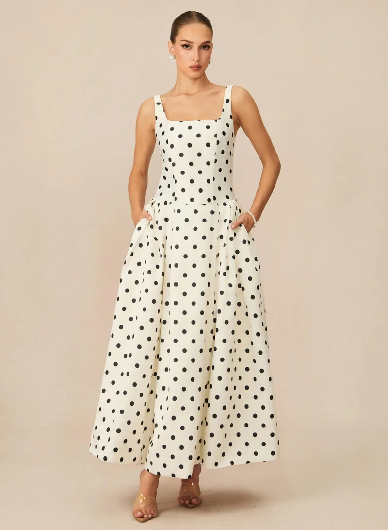 سنفير Marvelously Adorable White Polka Dots Maxi Dress