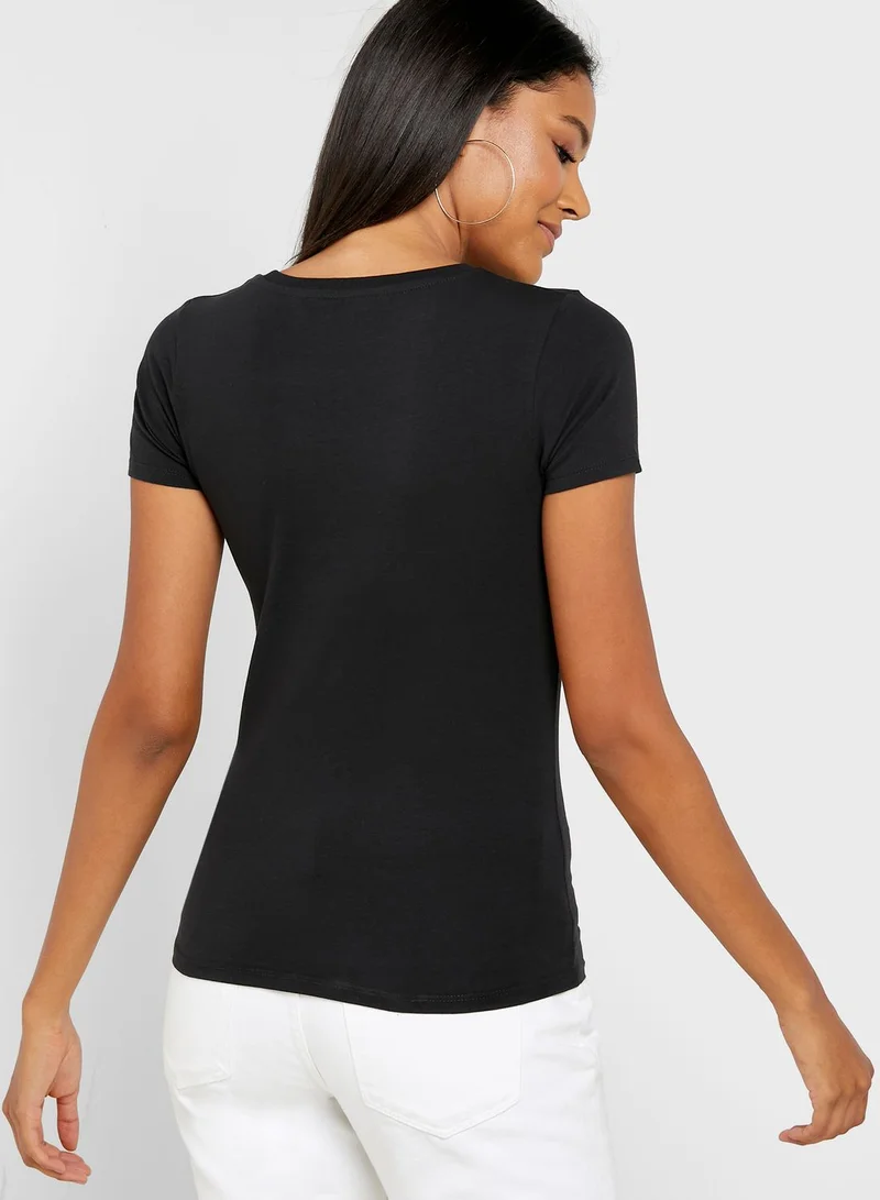Cotton On Minimalist Graphic T-Shirt