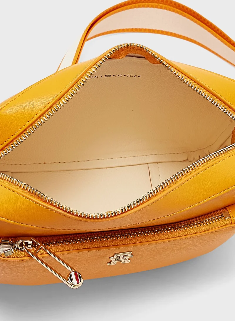 TOMMY HILFIGER Spring Flap Over Crossbody Bag