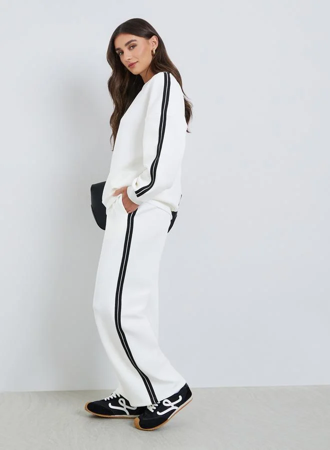 Styli Women Off-White Side Stripe Joggers