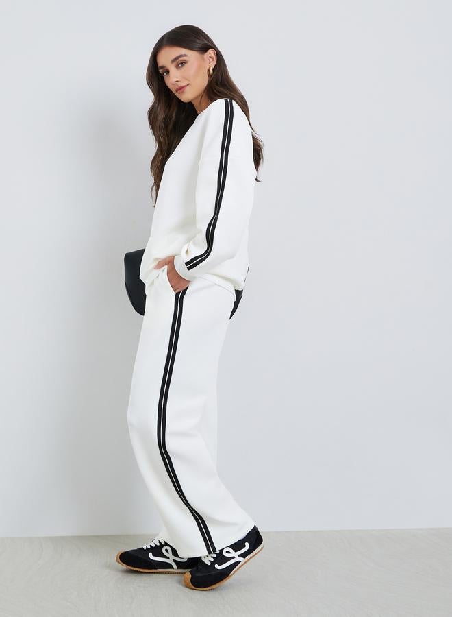 ستايلي جوغر بتفاصيل شريط جانبي - Image 1