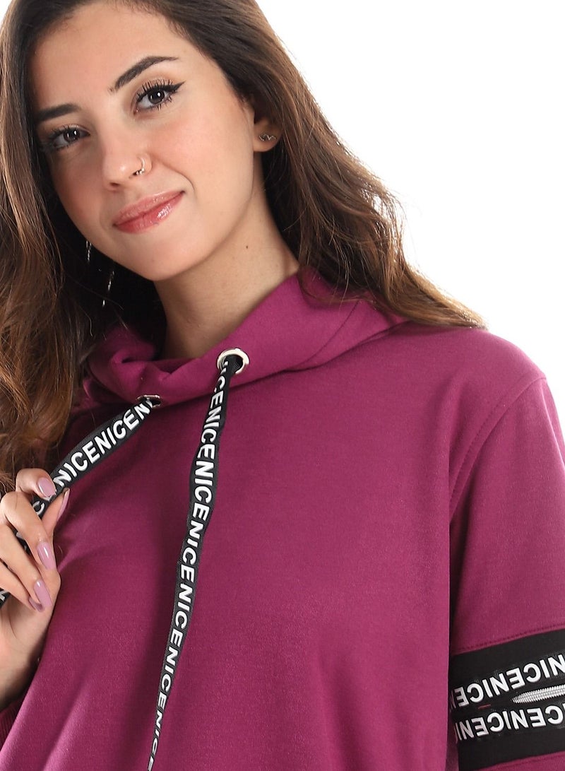 سيزار هود حريمي مزود بغطاء للرأس وشريط مطبوع حروف - Image 3