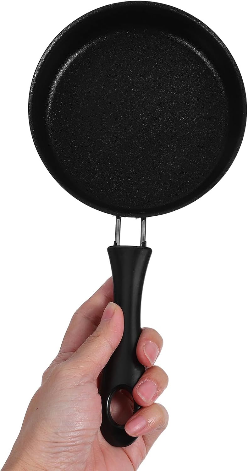 Mini Nonstick Fry Pan for Eggs and Crepes, Small 12cm Thickened Iron Skillet with Handle, Breakfast Omelette Pan Suitable for Gas and Induction Stoves - Image 4
