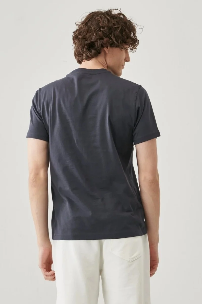 لي Logo Men's Black Crew Neck T-Shirt