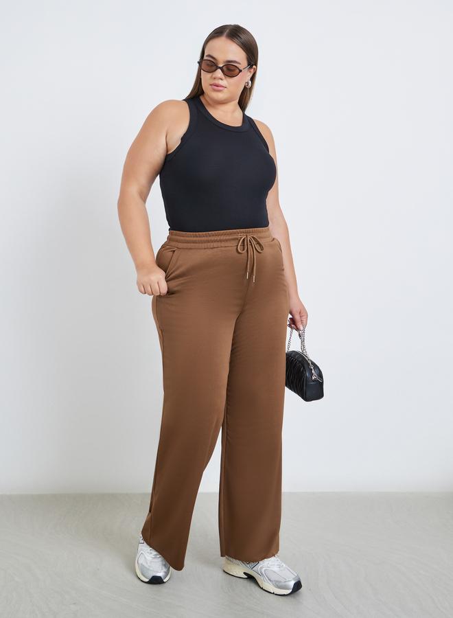 ستايلي بنطال جوغر بمقاس كبير وقصة أرجل واسعة - Image 1