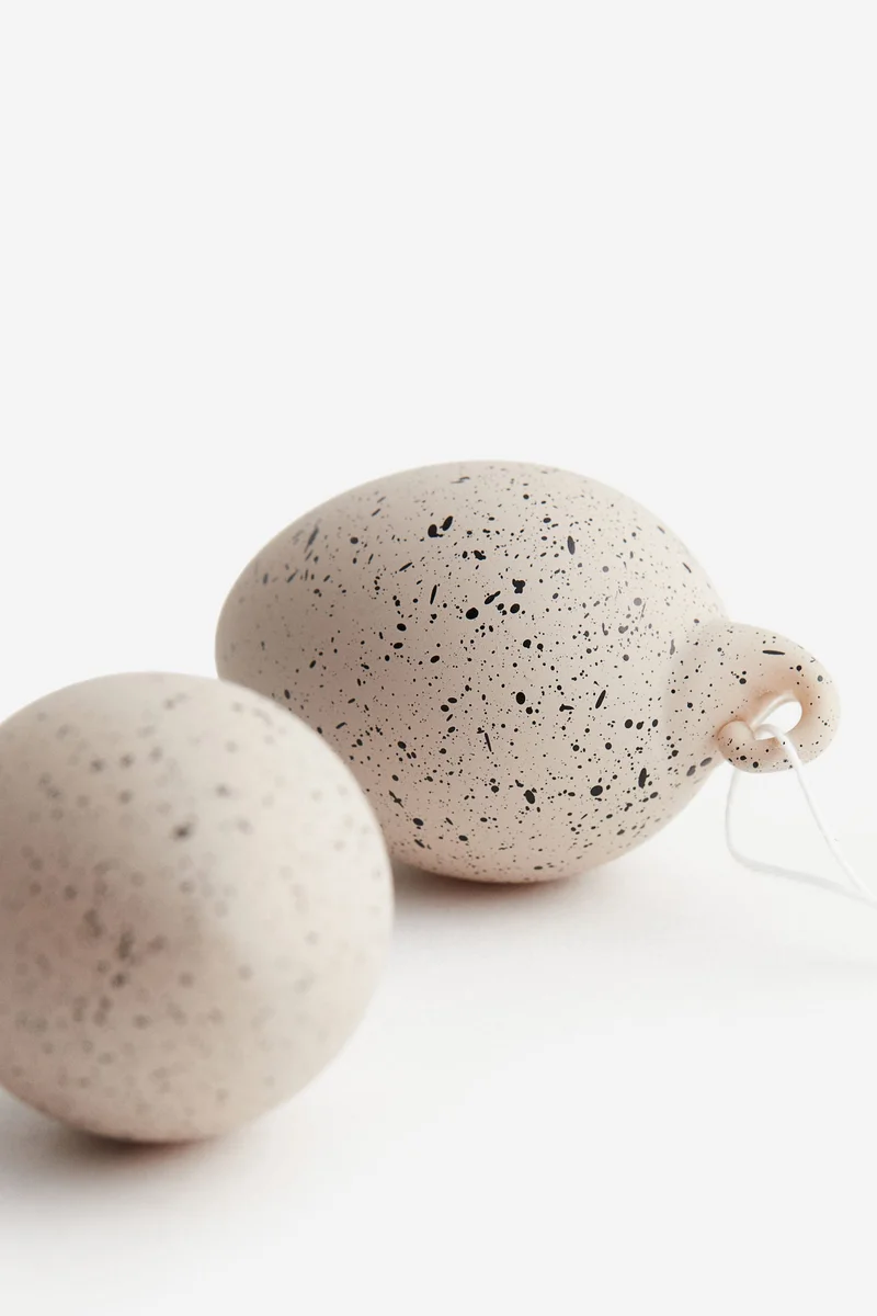 H&M 2-Pack Patterned Decorations