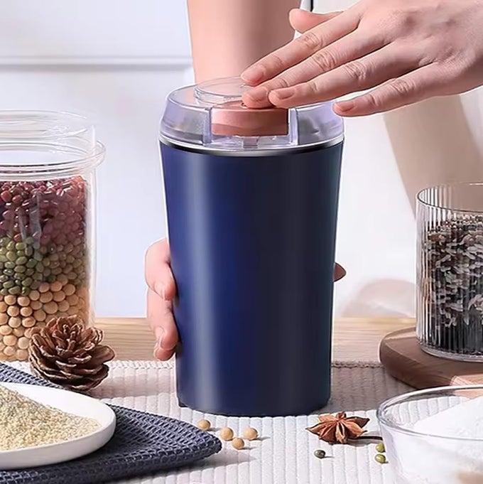 AUTOMATIC ELECTRIC COFFEE SPICE GRINDER SMALL FOOD GRINDER GRAIN GRINDER PORTABLE COFFEE BEAN SEASONINGS SPICES MILL FOOD POWDER MACHINE 1PCS