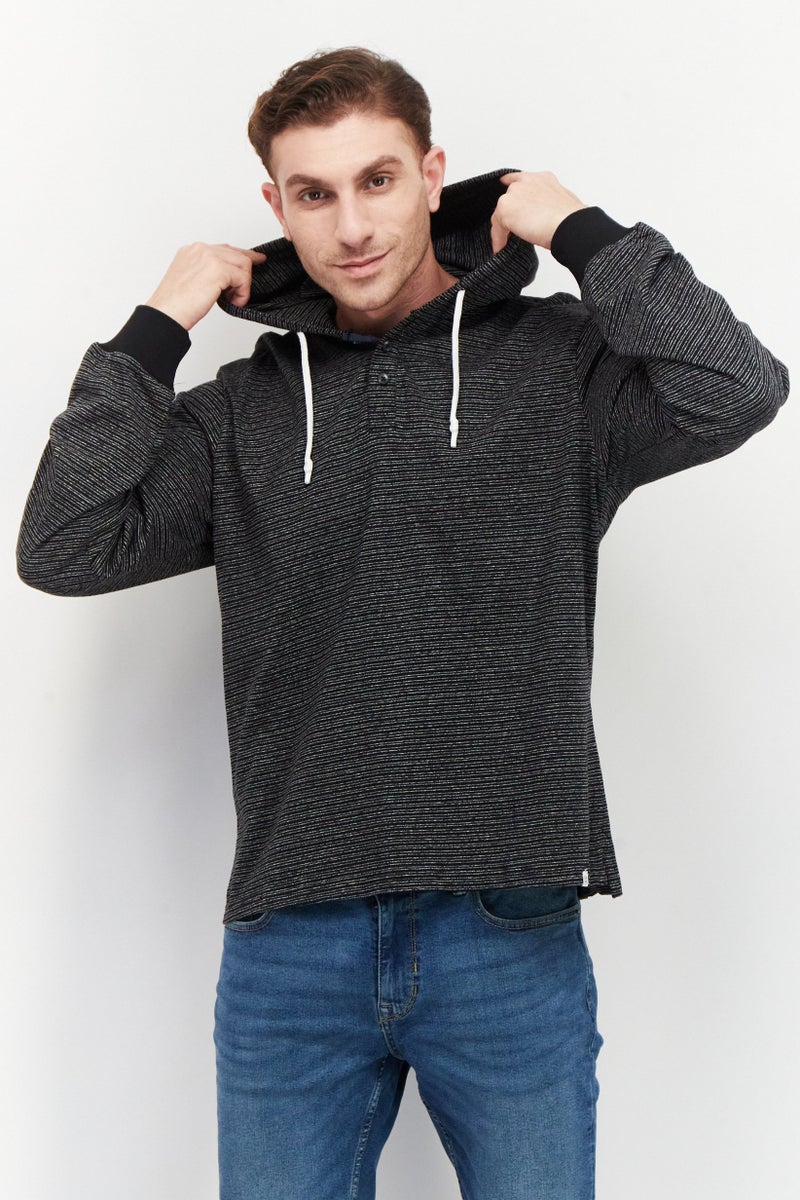 Sovereign Code سويت شيرتات بأكمام طويلة مع غطاء للرأس للرجال، أسود - Image 1