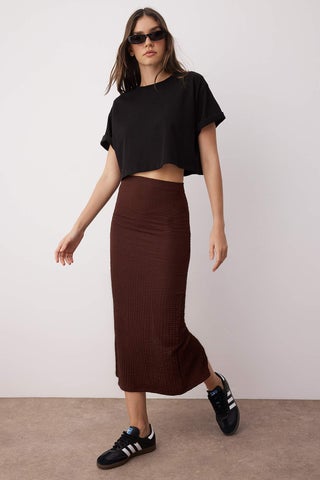 Brown Textured Slit Midi Stretchy Knitted Skirt