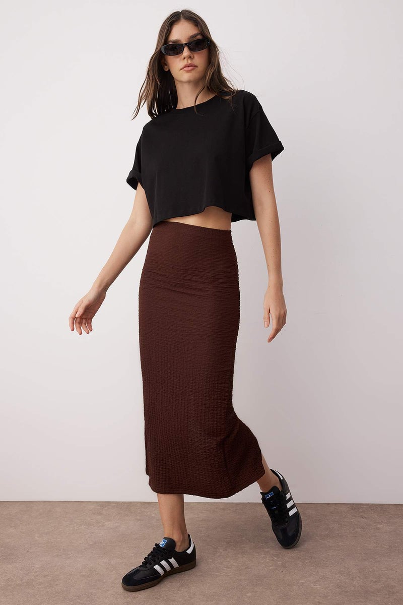 trendyol Brown Textured Slit Midi Stretchy Knitted Skirt - Image 1