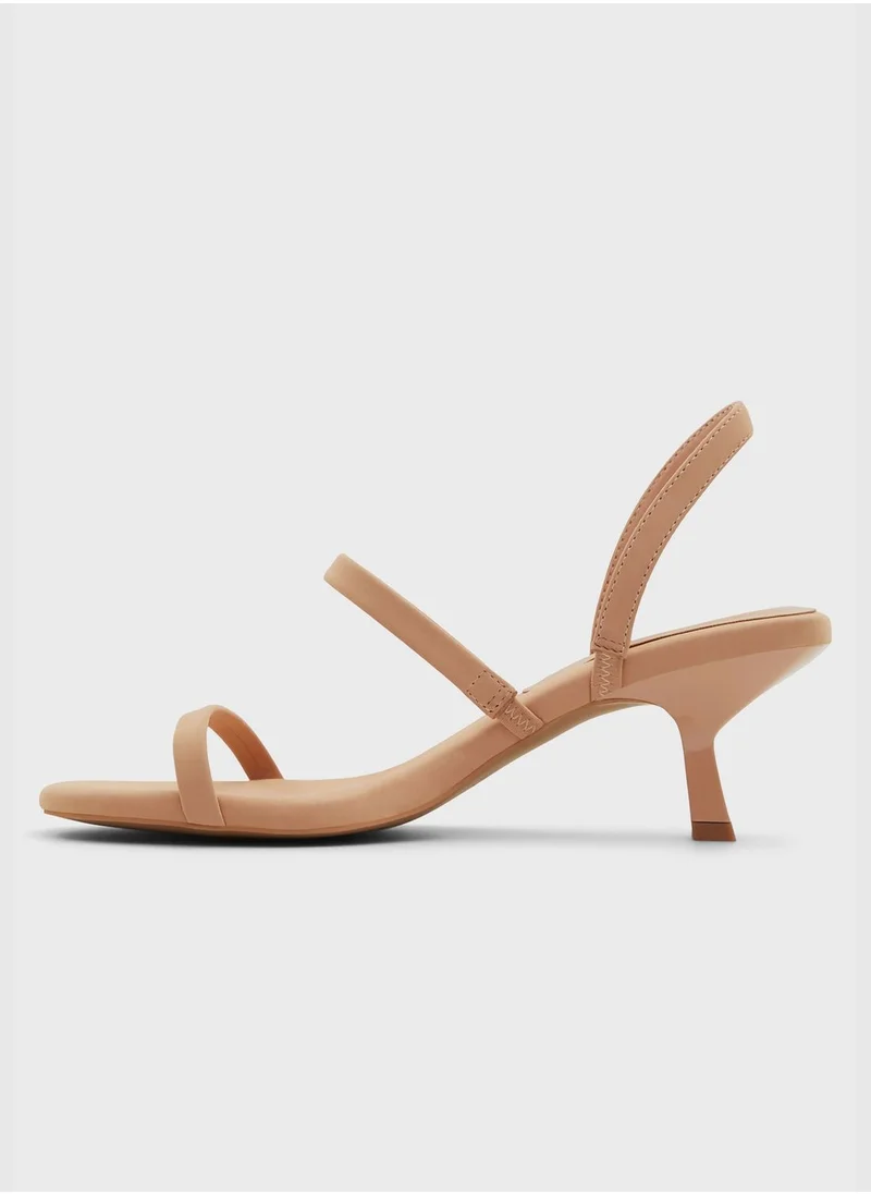 كول ات سبرنج KITT Low-Heel Pumps